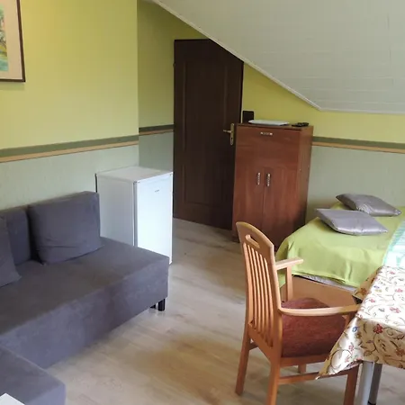 Homestay Marzanna Leba